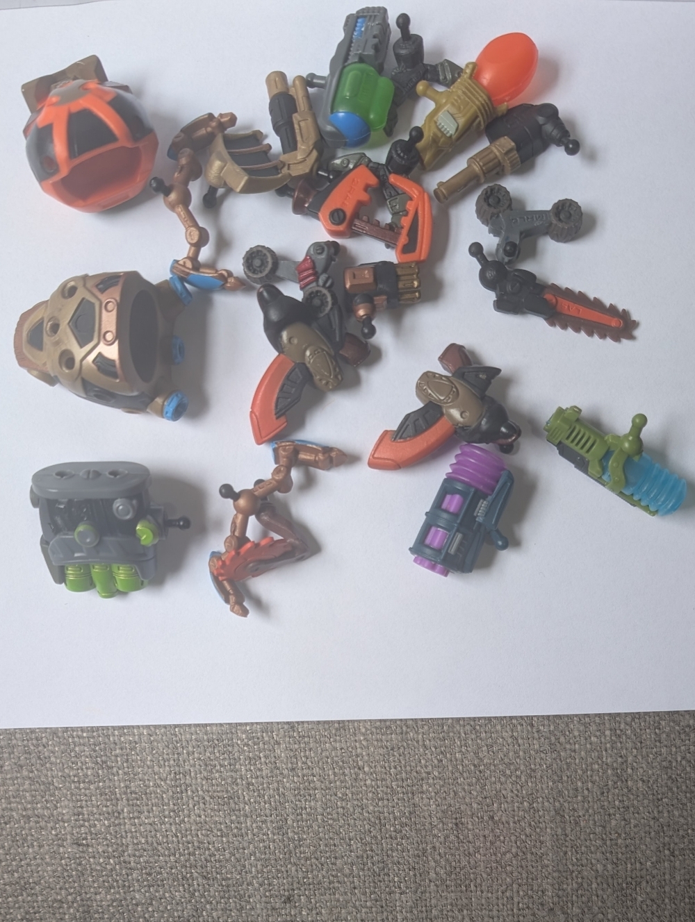 4/$20 Lego Bionicales Pieces *T3